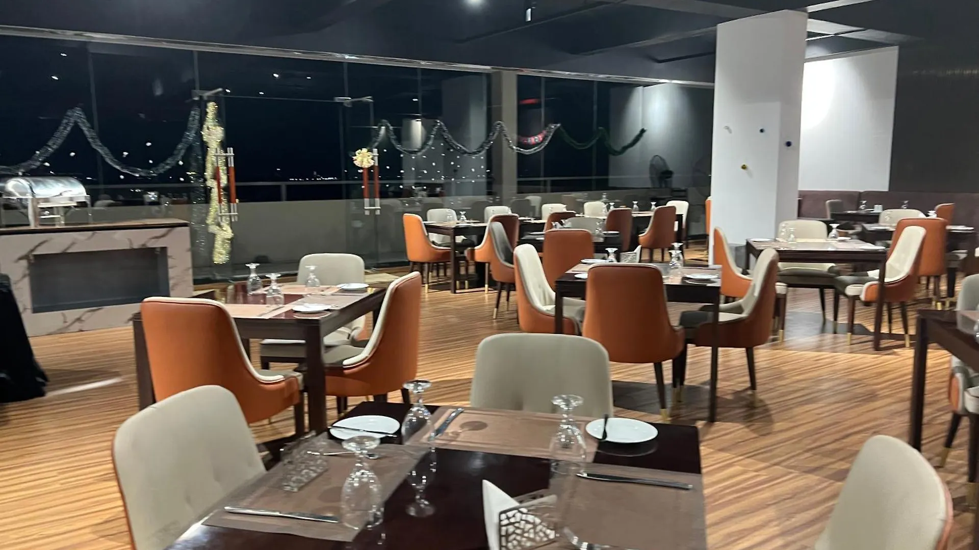 נגומבו Grand Sri Lounge - Ocean Breeze Hotel Residents 0*,  סרי לנקה